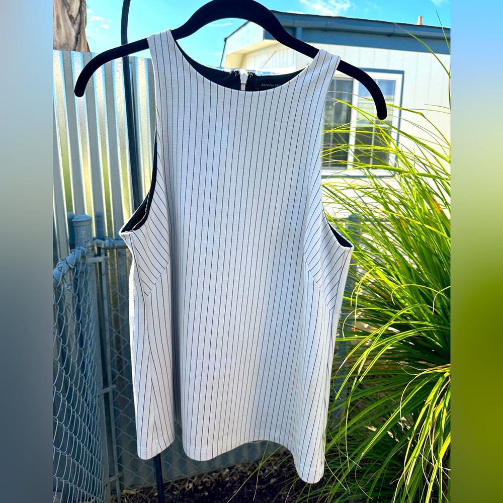 BANANA REPUBLIC TOP